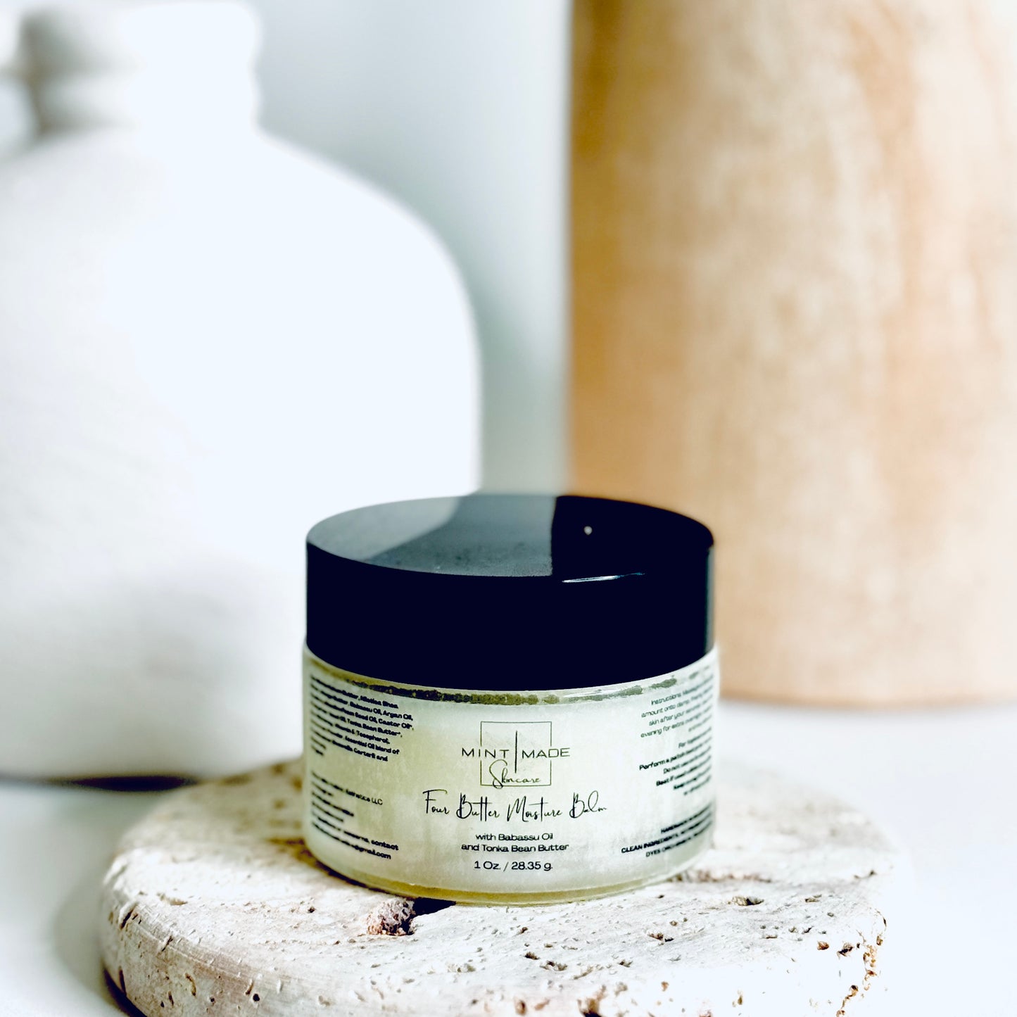 4 Butter Moisture Balm with Babassu Oil, Tonka Bean and Kokum Butter.