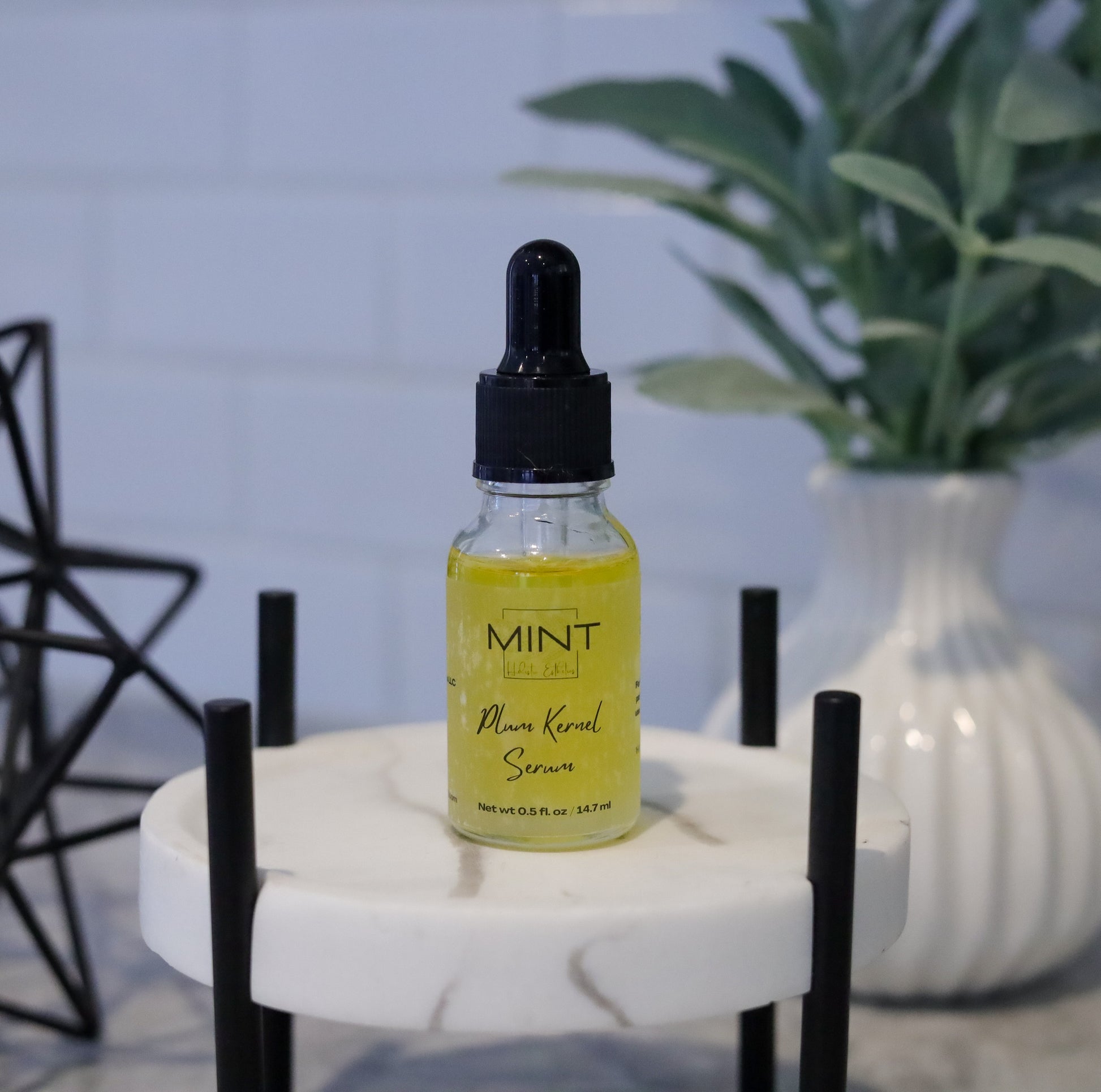 Hydrating Plum Kernel Oil Serum